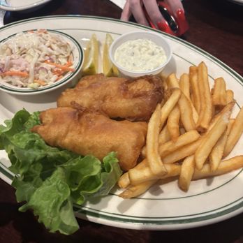 Lucky's 13 Pub - Pub Fish Fry - Diners Near Me - Roseville, Minnesota