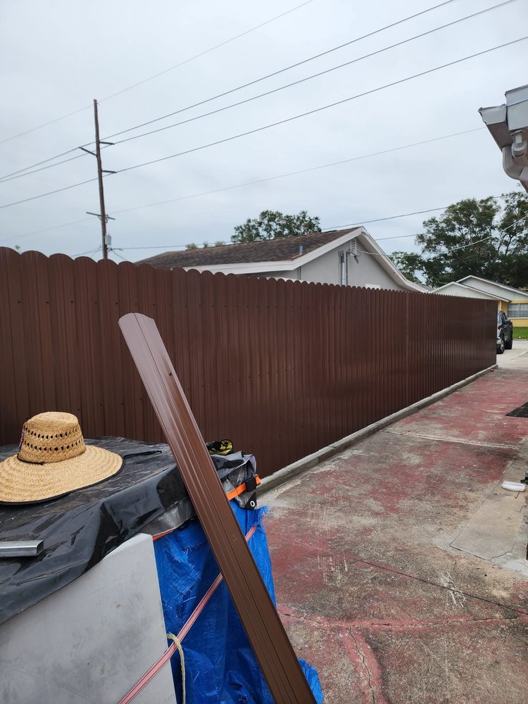 Slide of Metal Fence Guajiro