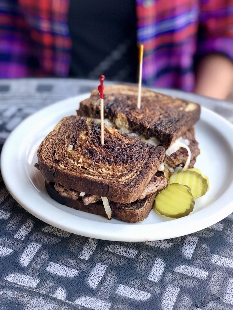 GEODUCK RESTAURAUNT & LOUNGE 137 Photos & 153 Reviews American