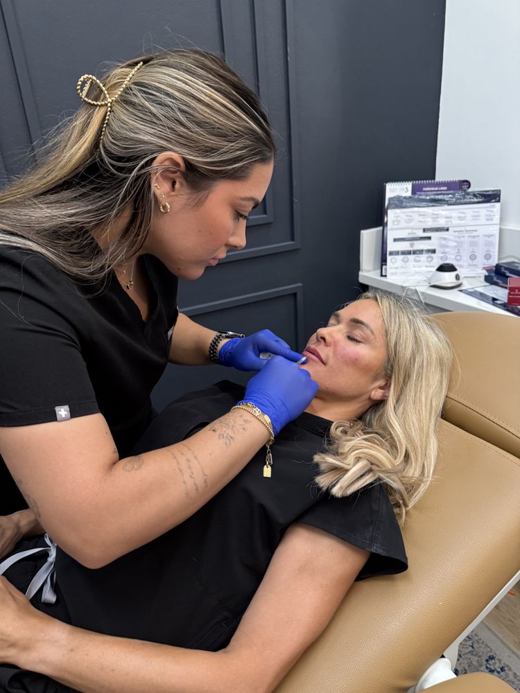 Blissfusion Wellness Lounge Logo