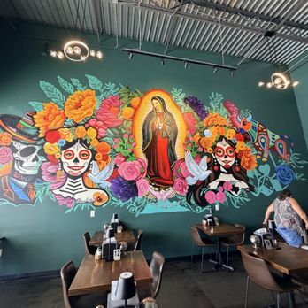 Salseria - Beautiful mural - Tacos Near Me - Webster, Texas