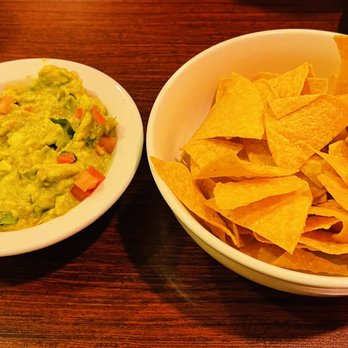 1960 Cocina - $9 Chips&Guac - Mexican Near Me - Eugene, Oregon
