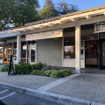 O'Henry's Donut Shop - Exterior - Donuts Near Me - San Jose, California