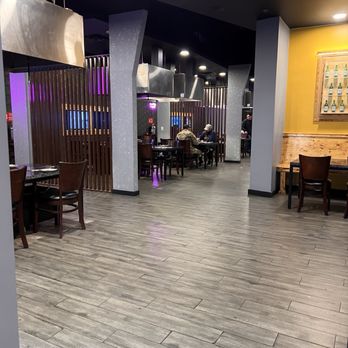 Gogi En K BBQ - Inside - Korean Near Me - Solon, Ohio