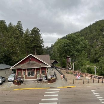 Cruizzers - View - Pizza Near Me - Keystone, South Dakota Cruizzers - View - Pizza Near Me - Keystone, South Dakota