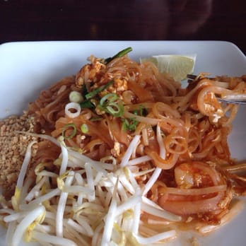 Lemongrass Thai Cuisine - Shrimp Pad Thai - Thai Near Me - Ottawa, Ontario Lemongrass Thai Cuisine - Shrimp Pad Thai - Thai Near Me - Ottawa, Ontario