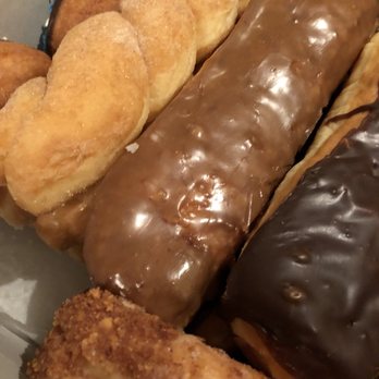 Jolly Donuts - Dozen Doughnuts - Donuts Near Me - Pacoima, California