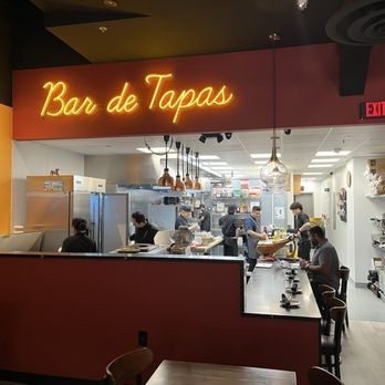 El Mercat - Tapas Bars Near Me - Arlington, Virginia