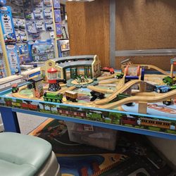 Central Coast Trains - Kid area! So cool!