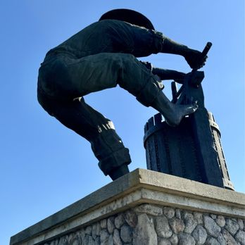 Grape Crusher Statue - Grape Crusher in Napa - Landmarks & Historical Buildings Near Me - Napa, California