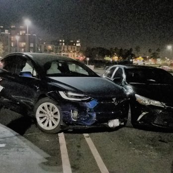 Auto Collision Group - My 6000 pound Model X after being Hit While Parked - Body Shops Near Me - Santa Ana, California Auto Collision Group - My 6000 pound Model X after being Hit While Parked - Body Shops Near Me - Santa Ana, California