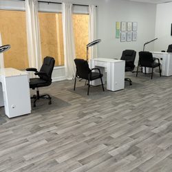 Everything Tips & Toes - Manicure Area