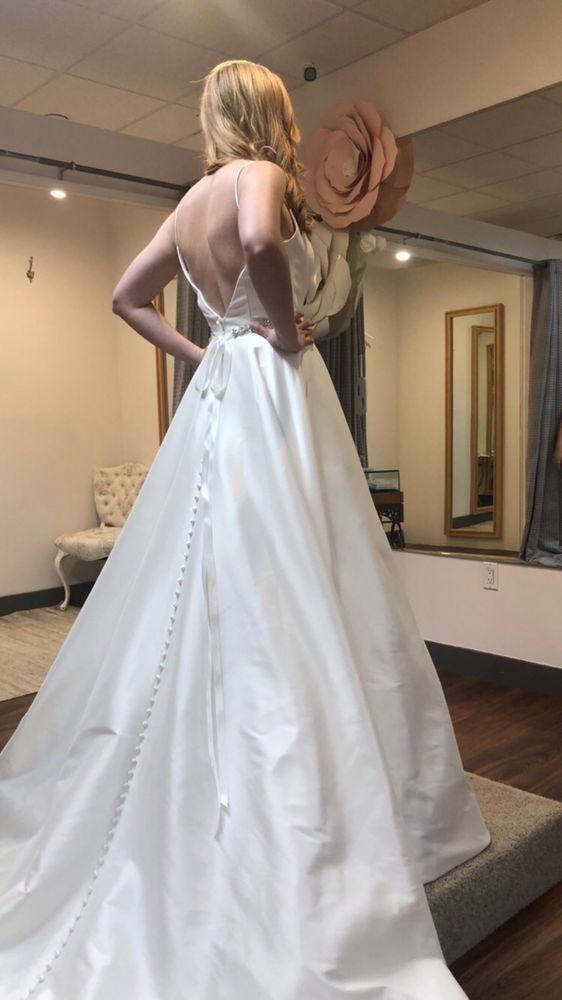 CLOUD NINE BRIDAL Updated July 2024 10 Photos 210 E Sherman