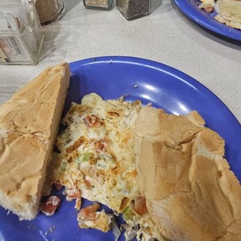 Café Manolín - Eggs and pan - Caribbean Near Me - San Juan, Puerto Rico Café Manolín - Eggs and pan - Caribbean Near Me - San Juan, Puerto Rico