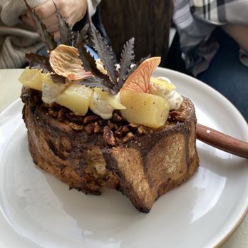 Atelier Manna - French toast - Cafes Near Me - Encinitas, California