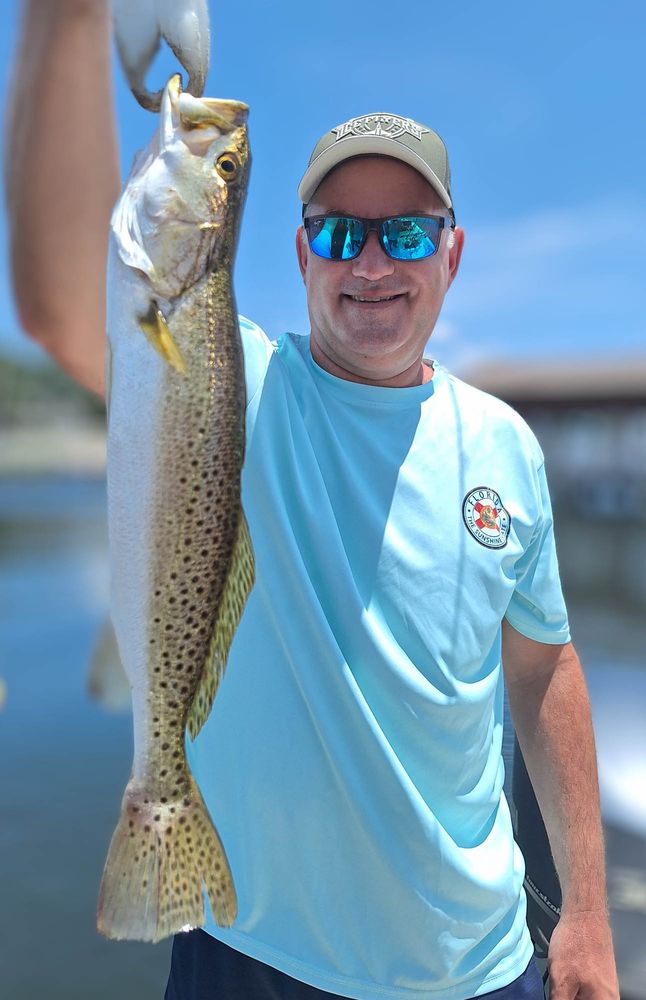 Lucky Chucky Charters Logo