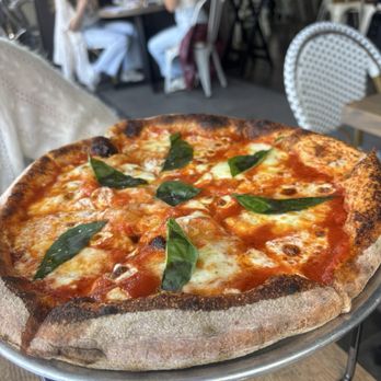 etta - Bucktown - Margherita - Pizza Near Me - Chicago, Illinois etta - Bucktown - Margherita - Pizza Near Me - Chicago, Illinois