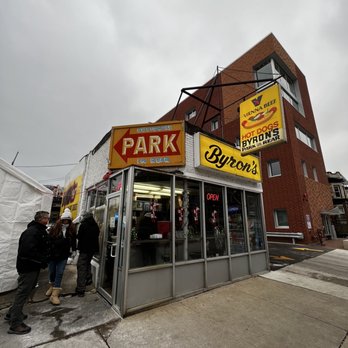Byron's Hot Dog - Front of restaurant - American Near Me - Chicago, Illinois