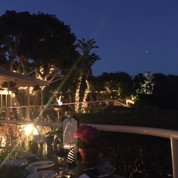 Geoffrey's Malibu - Just the night view :) it's gorgeous. Gotta see it in person, pictures do not do it justice! - Seafood Near Me - Malibu, California Geoffrey's Malibu - Just the night view :) it's gorgeous. Gotta see it in person, pictures do not do it justice! - Seafood Near Me - Malibu, California