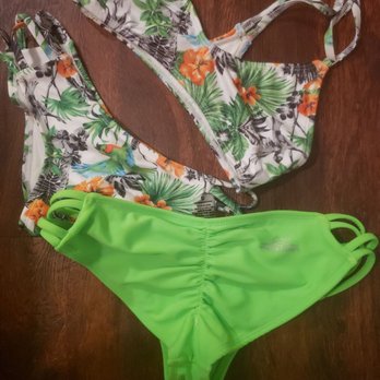 Pakaloha Bikinis - The Kahana top and Peahi bottoms - Swimwear Near Me - Lahaina, Hawaii Pakaloha Bikinis - The Kahana top and Peahi bottoms - Swimwear Near Me - Lahaina, Hawaii