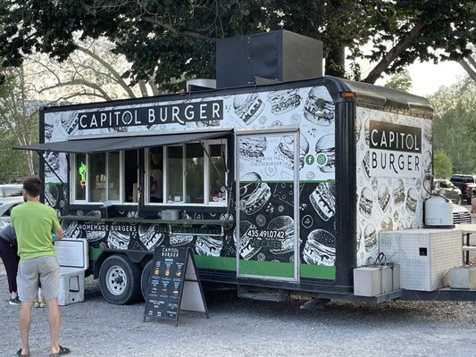 Capitol Burger by null