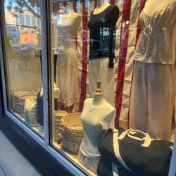 Brandy Melville - Clothes