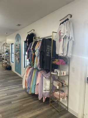 THE NAKED PINEAPPLE - Updated October 2025 - 12 Photos - 9614 Lima Rd