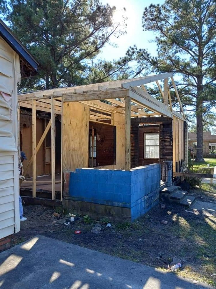 Slide of Union Roofing