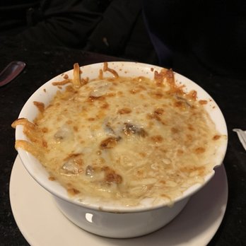 Dorsay Pub Britannique - Four Cheese French Onion Soup - Gastropubs Near Me - Quebec City, Quebec
