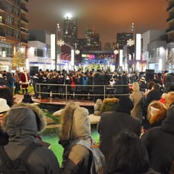 British International School of Chicago - South Loop - BISC carolers kick off the annual Tree Lighting Ceremony at the Roosevelt Collection.