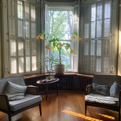 Chetstone - Chetstone living room.