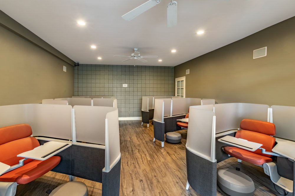 THE TAHITIAN APARTMENTS 10 Photos & 16 Reviews 6739 El Colegio Rd