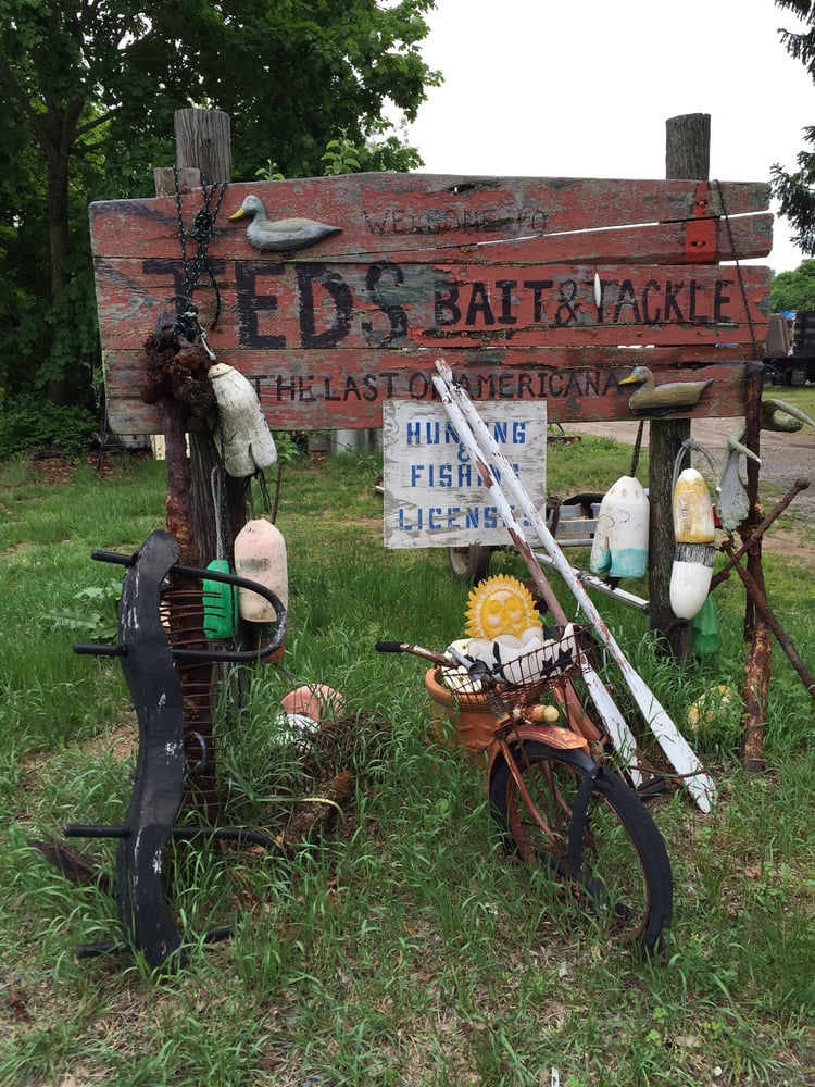 TED’S BAIT & TACKLE 35 Ferry Rd, Old Saybrook, Connecticut Sporting