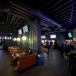 LITT Pinball Bar - Big space. 50% higher prices.