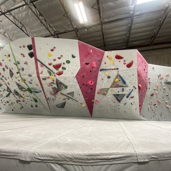 The Pad Climbing Henderson - Gyms Near Me - Henderson, Nevada