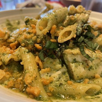 Dragon's Den - Creamy Chicken Pesto - American Near Me - Carlsbad, California Dragon's Den - Creamy Chicken Pesto - American Near Me - Carlsbad, California