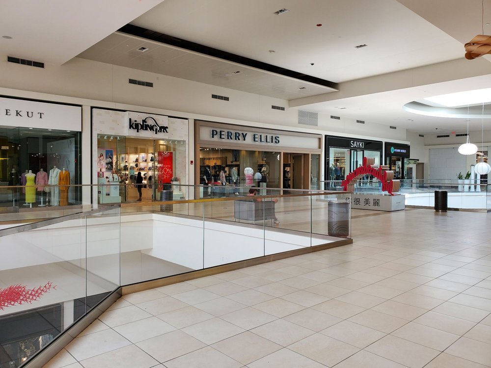 Fashion Outlets Rosemont Hours 2026.KIPLING - Updated January 2026 - 22 Photos - 5220 Fashion Outlets Way ...