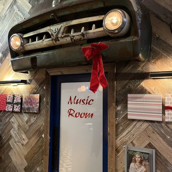 State Fare Kitchen & Bar - New American Near Me - Houston, Texas
