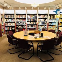 Consulate General of Japan in Los Angeles - Library inside the suite on the 17th Floor