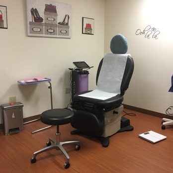 Jennifer Brooks - Exam / Procedure Room - Obstetricians & Gynecologists Near Me - Fort Worth, Texas Jennifer Brooks - Exam / Procedure Room - Obstetricians & Gynecologists Near Me - Fort Worth, Texas