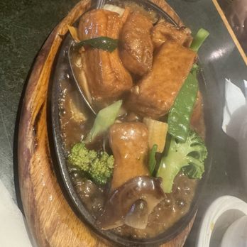 Banana Island - Thai Near Me - Daly City, California