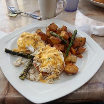 Jam 'n Honey - Lump Crab Benedict - Breakfast & Brunch Near Me - Chicago, Illinois Jam 'n Honey - Lump Crab Benedict - Breakfast & Brunch Near Me - Chicago, Illinois