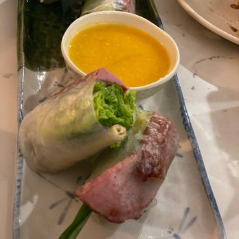 Em Vietnamese Bistro - Pork summer roll - Vietnamese Near Me - Brooklyn, New York Em Vietnamese Bistro - Pork summer roll - Vietnamese Near Me - Brooklyn, New York