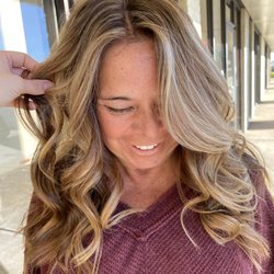 Dollhouse Hair Boutique