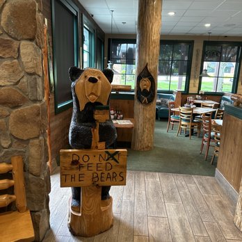 Black Bear Diner Vancouver - Inside - Diners Near Me - Vancouver, Washington