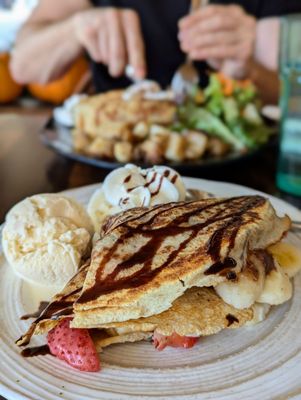 Crepevine Restaurants by null