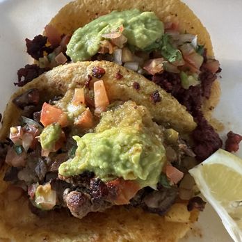 Los Guisados - Handmade tortilla, asada and chorizo tacos - Food Trucks Near Me - Bakersfield, California Los Guisados - Handmade tortilla, asada and chorizo tacos - Food Trucks Near Me - Bakersfield, California