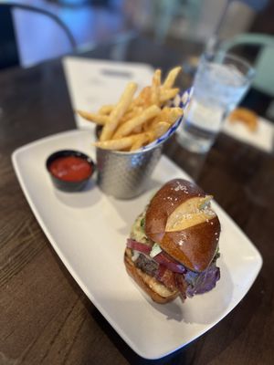 80/20 @ Kaelin's Restaurant by null