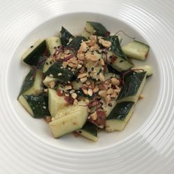 HaoWei - Insalata agro-piccante di cetriolo e sesamo: super hot!