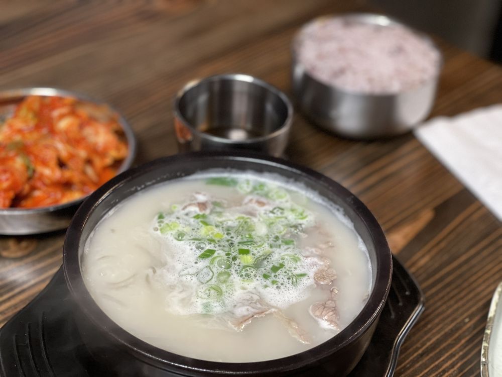 Yi's Traditional Korean Beef Soup